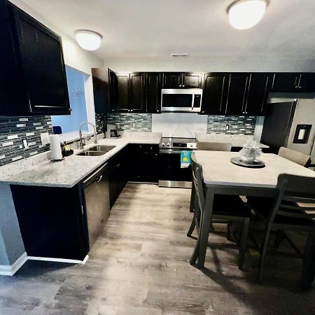 Luxury Townhome Jacksonville, Nc Buitenkant foto