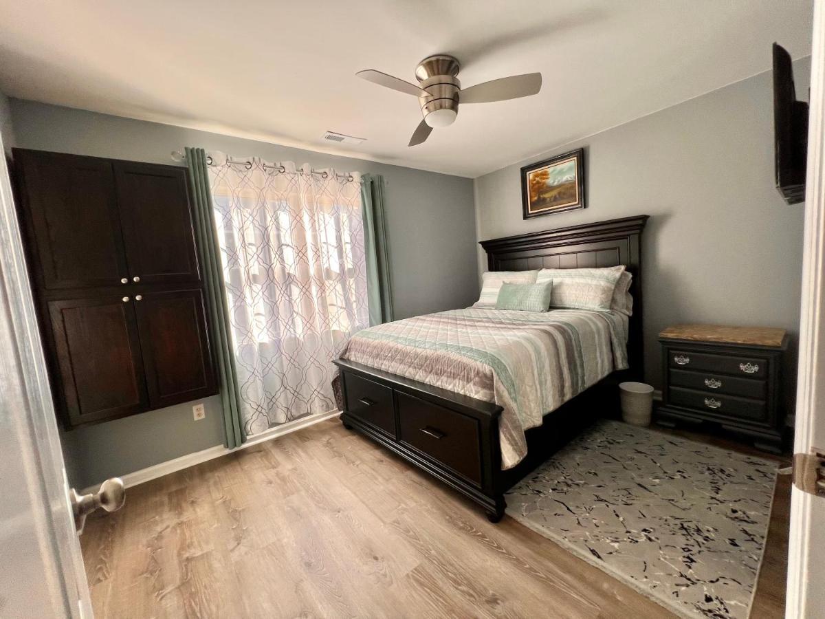 Luxury Townhome Jacksonville, Nc Buitenkant foto